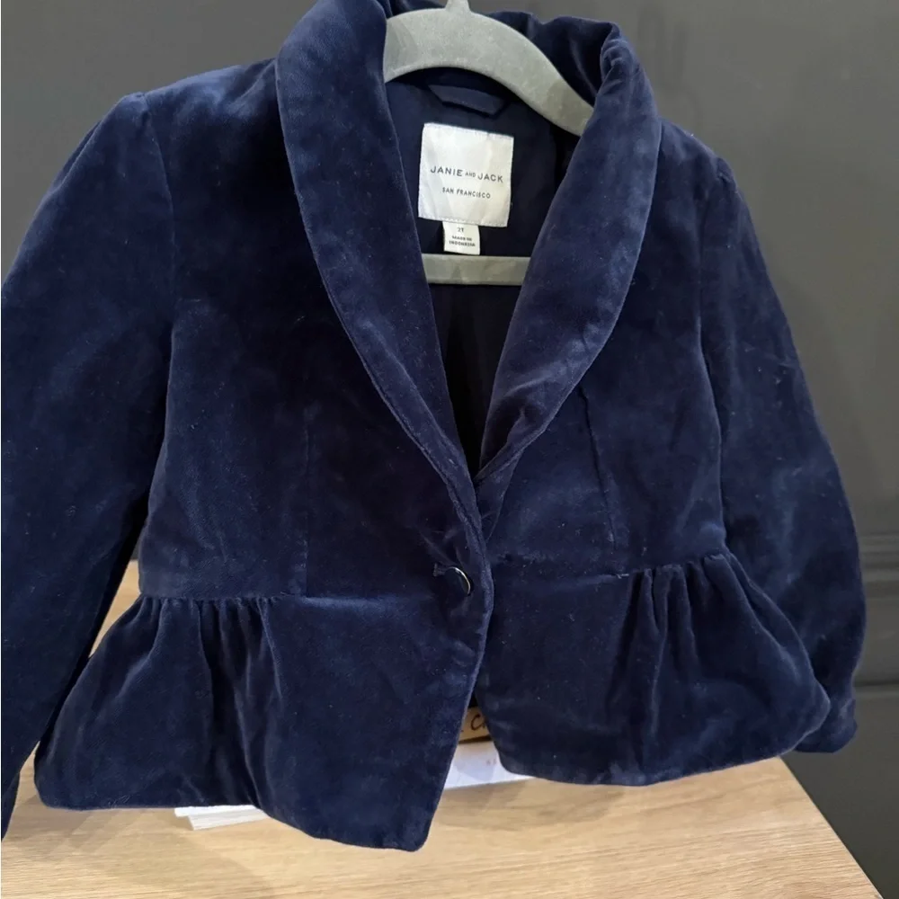 Janie and Jack • 2T • Navy Velvet Peplum Blazer
